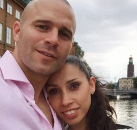 Vanessa & David, föräldrar till fyra barn och månadsgivare